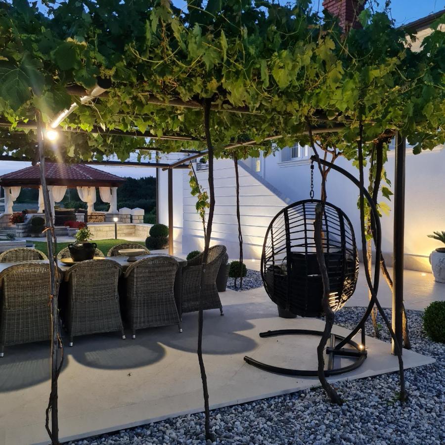Holiday Apartment Villa Bianca Пазин Екстер'єр фото